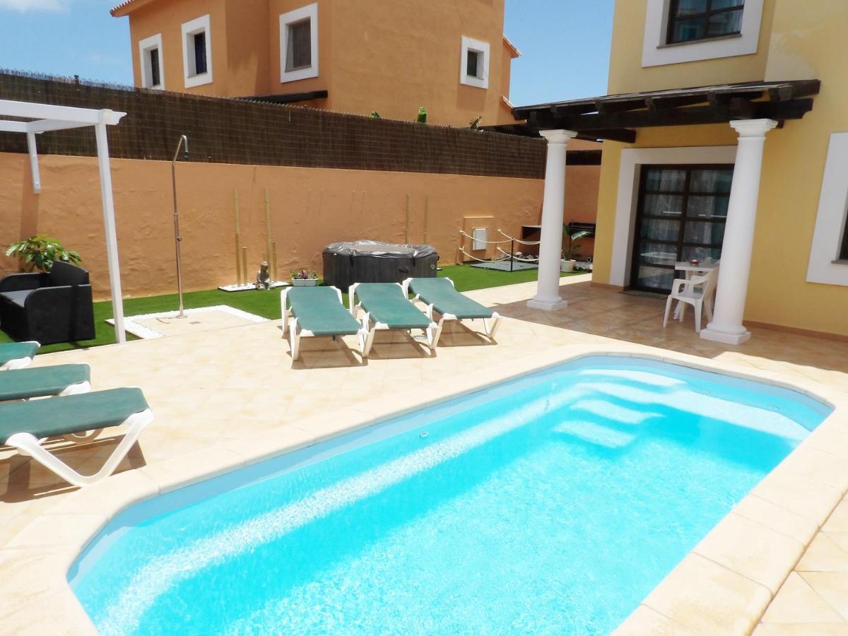 Villas Brujula Company Corralejo Extérieur photo