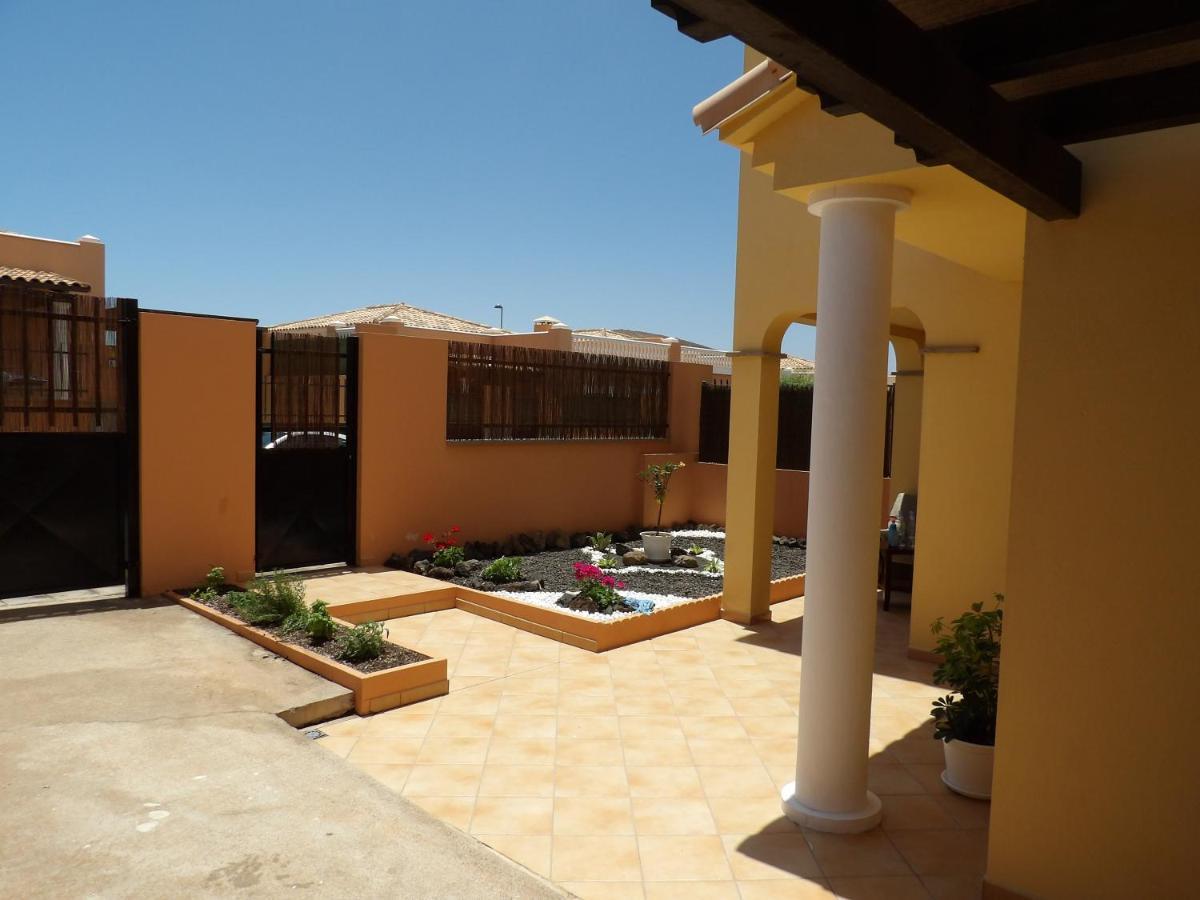 Villas Brujula Company Corralejo Extérieur photo