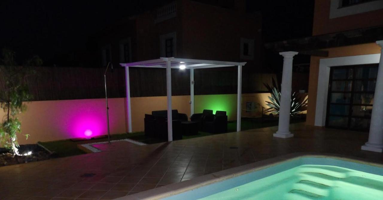 Villas Brujula Company Corralejo Extérieur photo